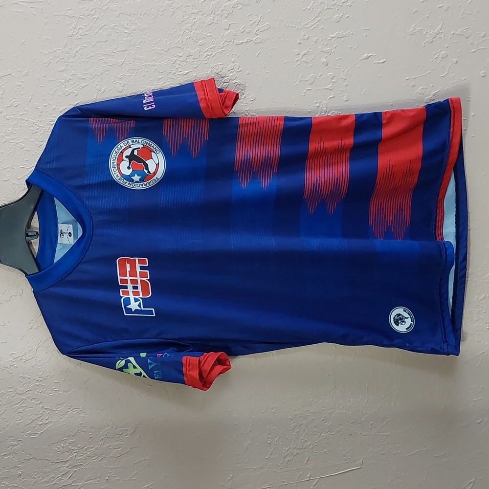 Ninno Deportes Puerto Rico 🇵🇷 Handball t-shirt, Size S, Red/Blue/White.